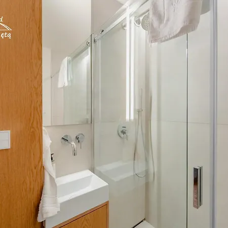 Marine Nad Parseta - Na Wyspie Solnej *